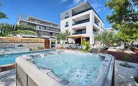 Liberty Living Apartments Znjan Beach